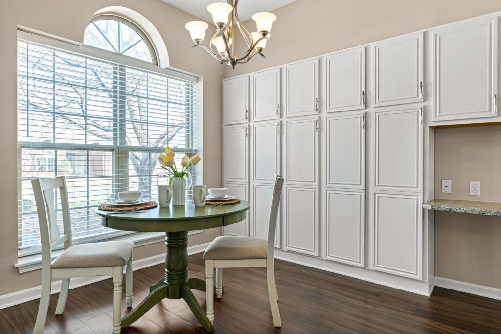 Dining room table
