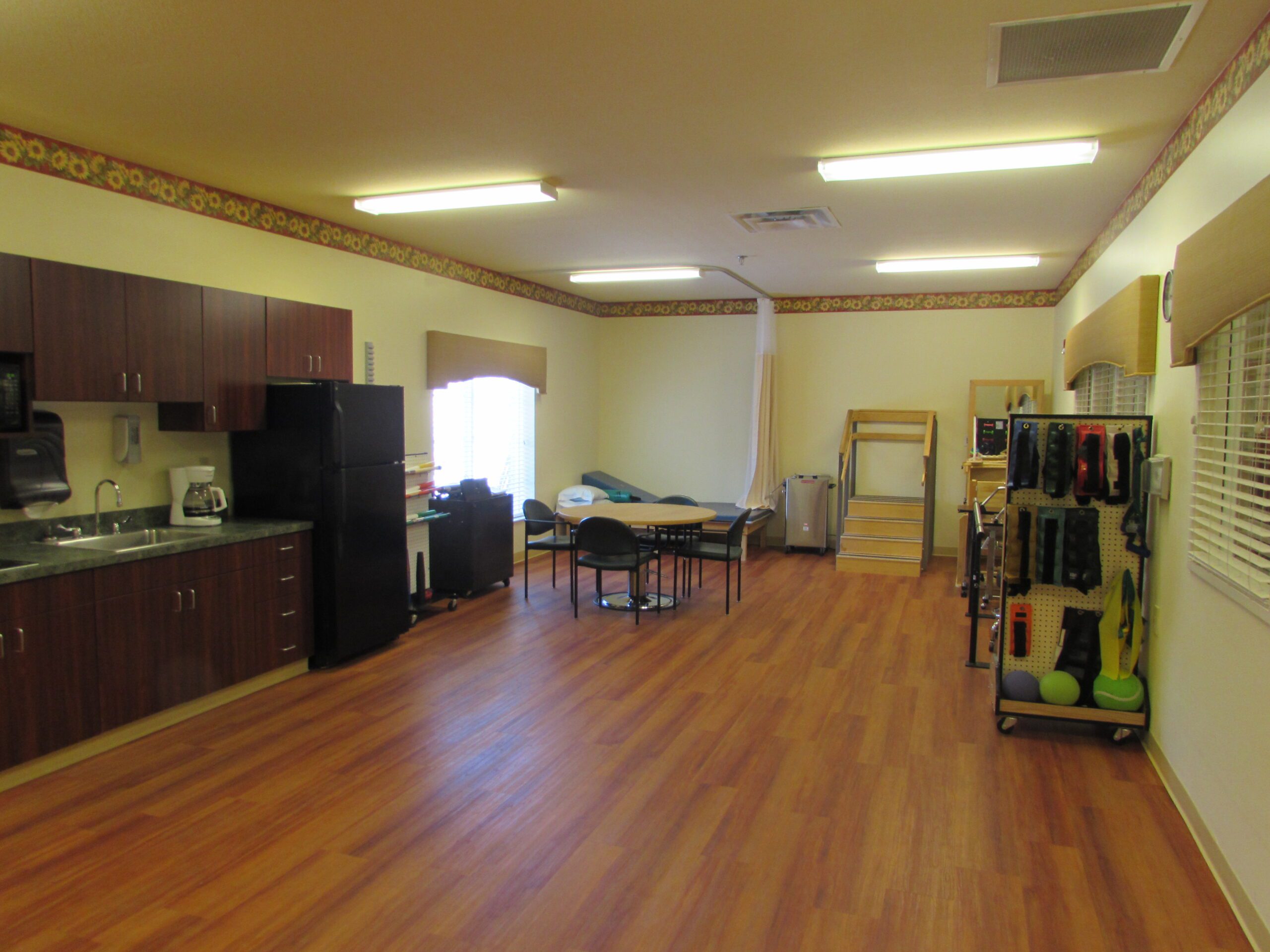 Senior Living Prices & Photos Cynthiana, Kentucky Cedar Ridge Health Campus